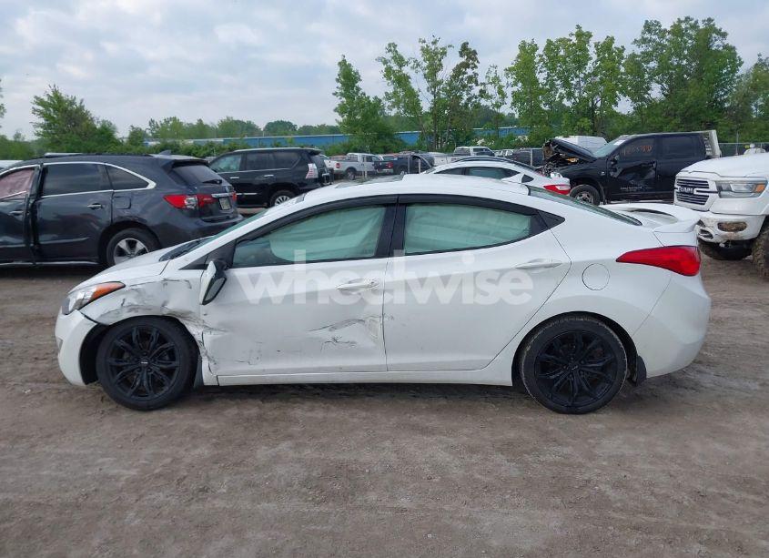 Photo 14 of 2013 Hyundai Elantra LIMITED (VIN 5NPDH4AEXDH407778)