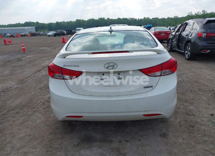 Photo 16 of 2013 Hyundai Elantra LIMITED (VIN 5NPDH4AEXDH407778)