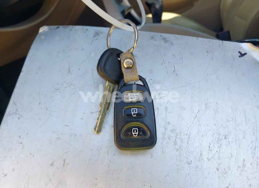 Photo 11 of 2013 Hyundai Elantra LIMITED (VIN 5NPDH4AEXDH408154)