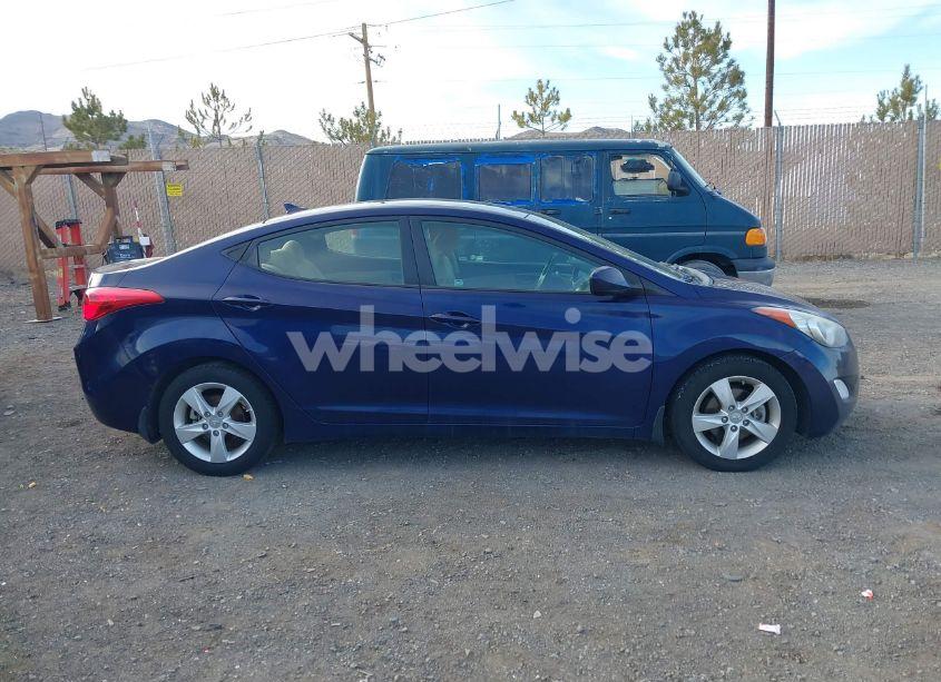Photo 13 of 2013 Hyundai Elantra GLS (VIN 5NPDH4AEXDH409403)