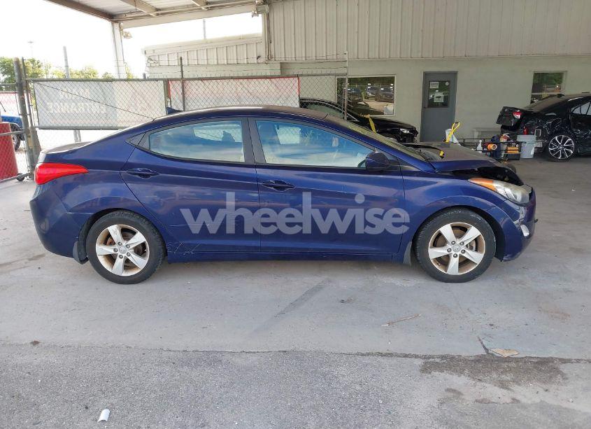 Photo 13 of 2013 Hyundai Elantra GLS (VIN 5NPDH4AEXDH415928)