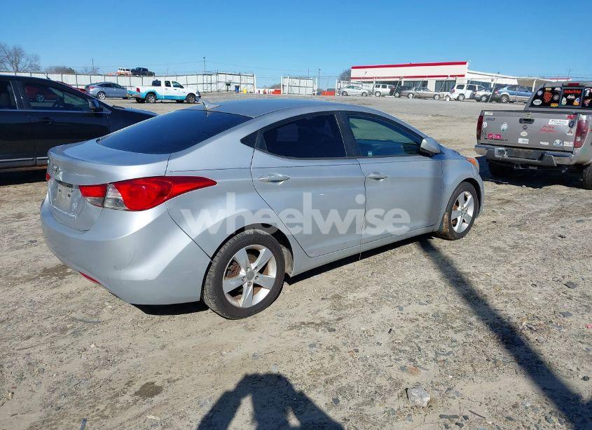 Photo 4 of 2013 Hyundai Elantra GLS (VIN 5NPDH4AEXDH418845)