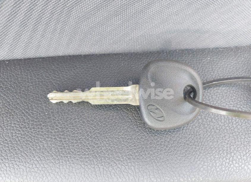 Photo 11 of 2013 Hyundai Elantra GLS (VIN 5NPDH4AEXDH419235)