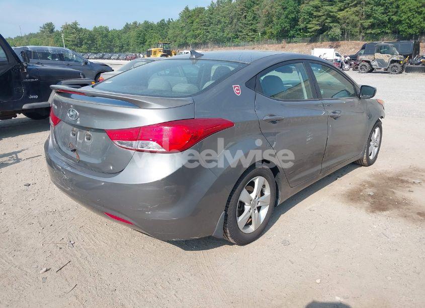 Photo 4 of 2013 Hyundai Elantra GLS (VIN 5NPDH4AEXDH419235)
