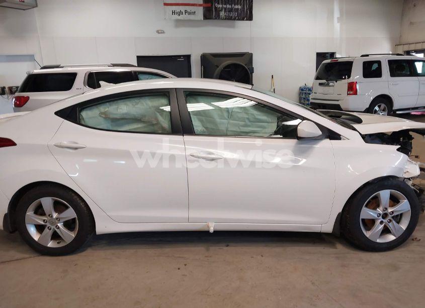 Photo 13 of 2013 Hyundai Elantra GLS (VIN 5NPDH4AEXDH425410)