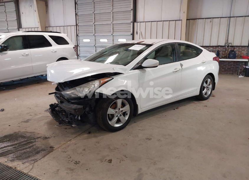 Photo 2 of 2013 Hyundai Elantra GLS (VIN 5NPDH4AEXDH425410)