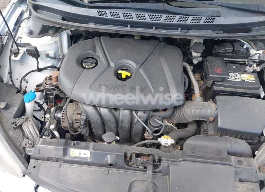 Photo 10 of 2013 Hyundai Elantra LIMITED (VIN 5NPDH4AEXDH431921)