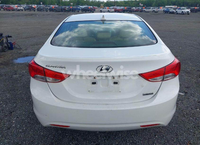 Photo 16 of 2013 Hyundai Elantra LIMITED (VIN 5NPDH4AEXDH431921)