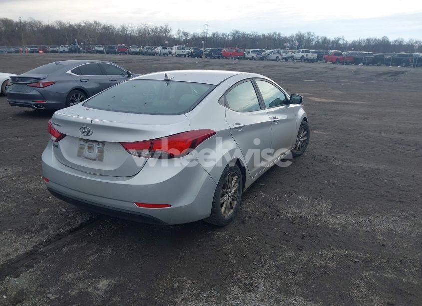 Photo 4 of 2014 Hyundai Elantra SE (VIN 5NPDH4AEXEH457954)