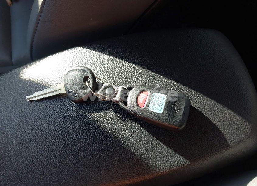 Photo 11 of 2014 Hyundai Elantra LIMITED (VIN 5NPDH4AEXEH460966)