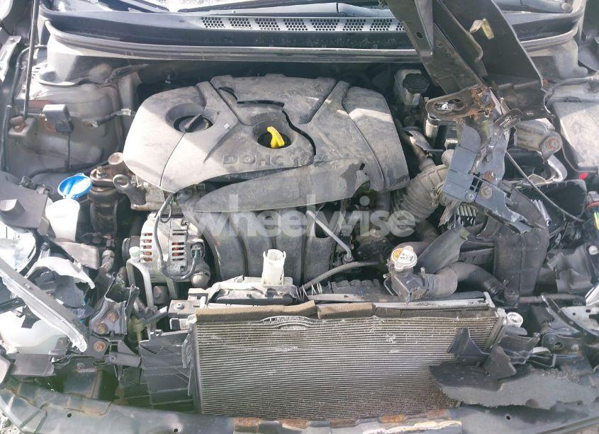 Photo 10 of 2014 Hyundai Elantra SE (VIN 5NPDH4AEXEH469098)