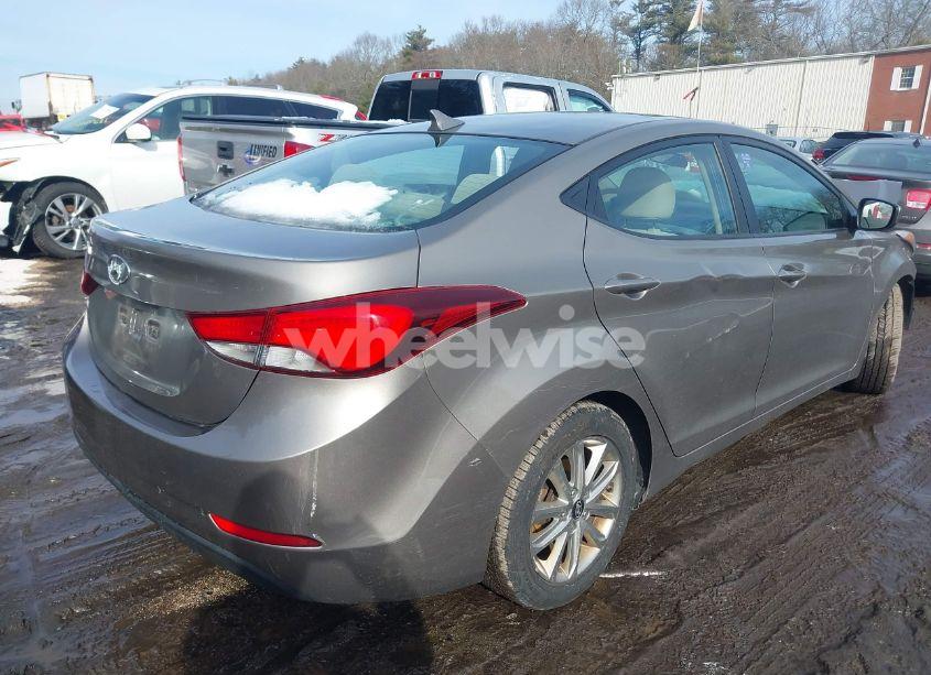 Photo 4 of 2014 Hyundai Elantra SE (VIN 5NPDH4AEXEH469098)