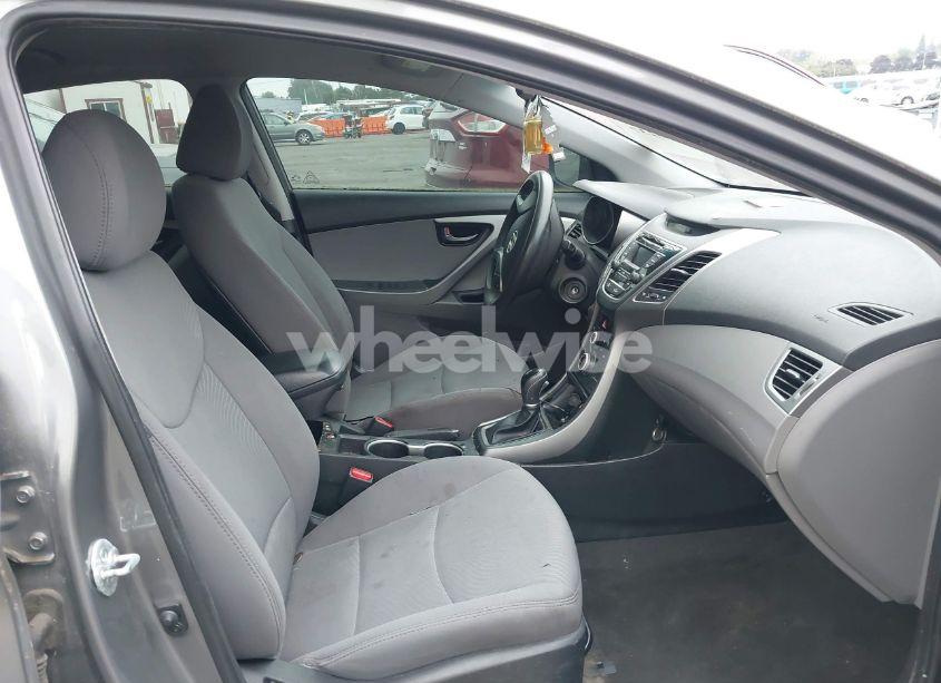 Photo 5 of 2014 Hyundai Elantra SE (VIN 5NPDH4AEXEH501872)