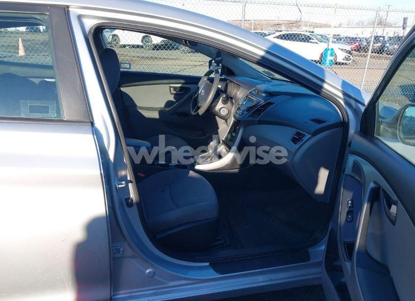 Photo 5 of 2014 Hyundai Elantra SE (VIN 5NPDH4AEXEH503119)