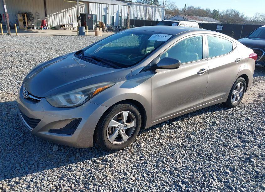Photo 2 of 2014 Hyundai Elantra SE (VIN 5NPDH4AEXEH508949)