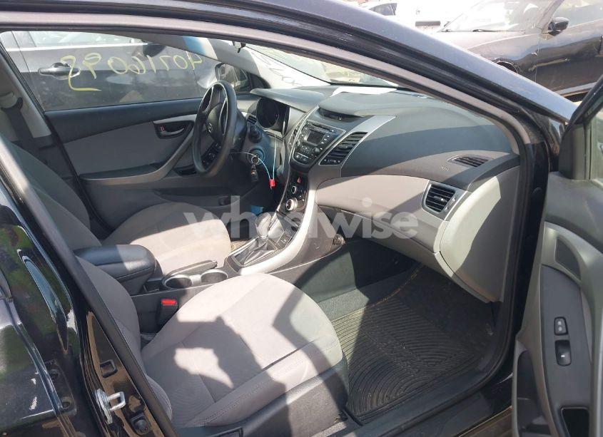 Photo 5 of 2014 Hyundai Elantra SE (VIN 5NPDH4AEXEH538548)