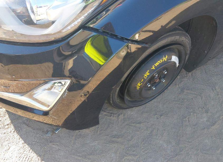 Photo 12 of 2014 Hyundai Elantra LIMITED (VIN 5NPDH4AEXEH542034)