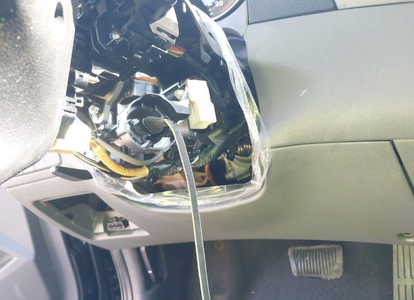 Photo 6 of 2014 Hyundai Elantra LIMITED (VIN 5NPDH4AEXEH542034)