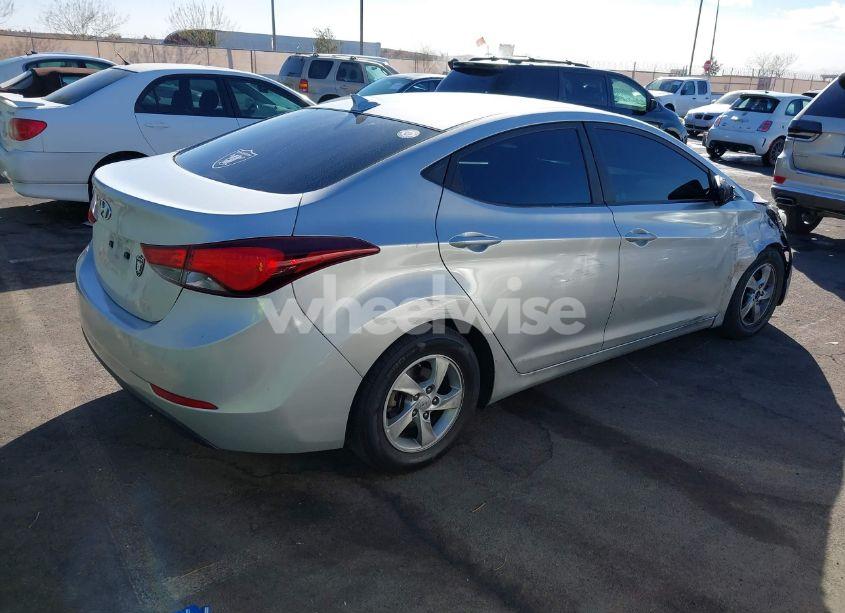 Photo 4 of 2015 Hyundai Elantra SE (VIN 5NPDH4AEXFH561166)