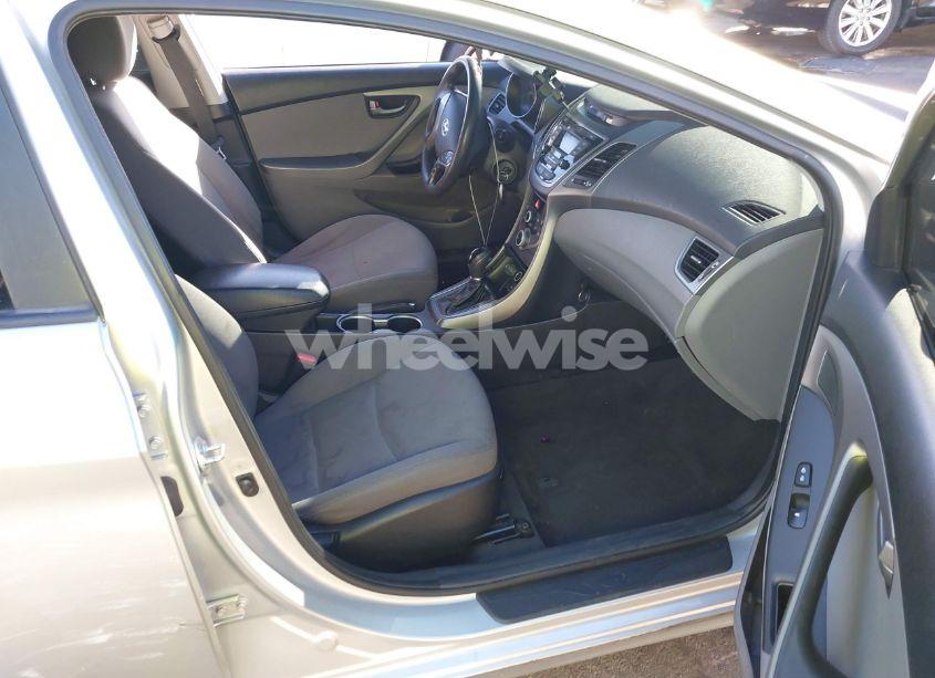 Photo 5 of 2015 Hyundai Elantra SE (VIN 5NPDH4AEXFH561166)