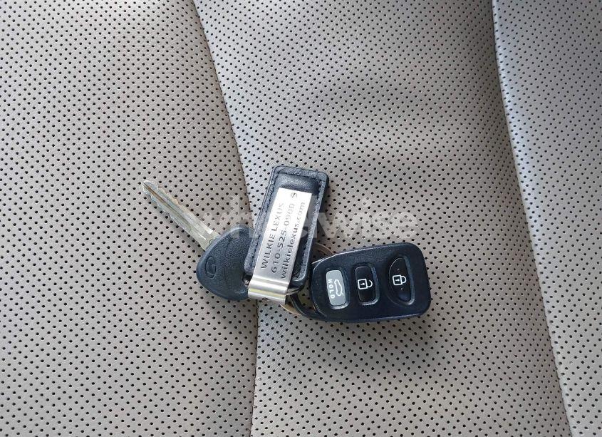 Photo 11 of 2015 Hyundai Elantra LIMITED (VIN 5NPDH4AEXFH568764)