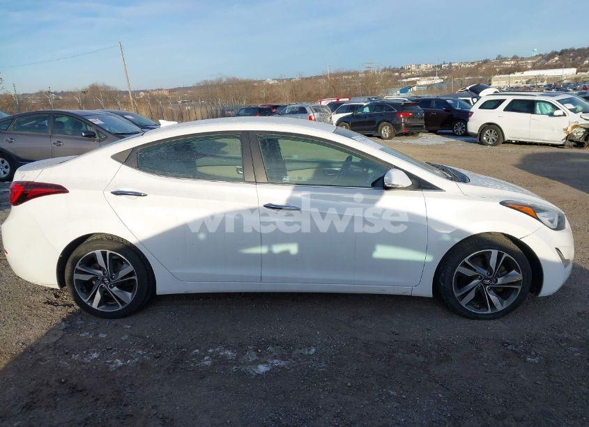 Photo 13 of 2015 Hyundai Elantra LIMITED (VIN 5NPDH4AEXFH568764)