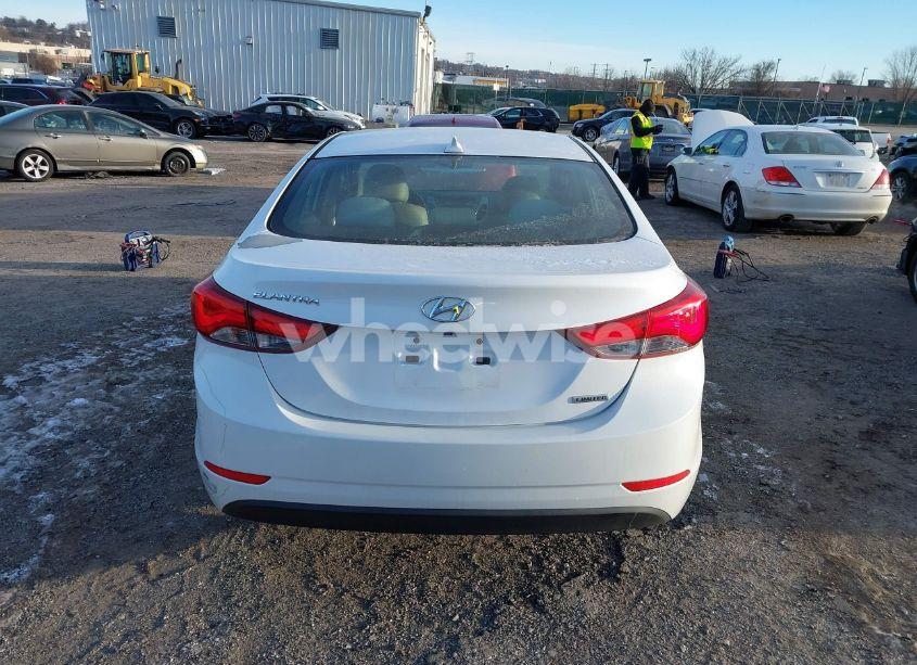 Photo 16 of 2015 Hyundai Elantra LIMITED (VIN 5NPDH4AEXFH568764)