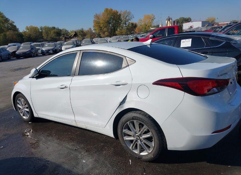 Photo 15 of 2015 Hyundai Elantra SE (VIN 5NPDH4AEXFH578713)