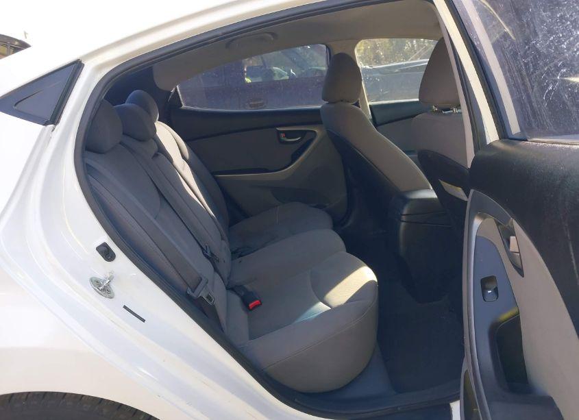 Photo 8 of 2015 Hyundai Elantra SE (VIN 5NPDH4AEXFH578713)