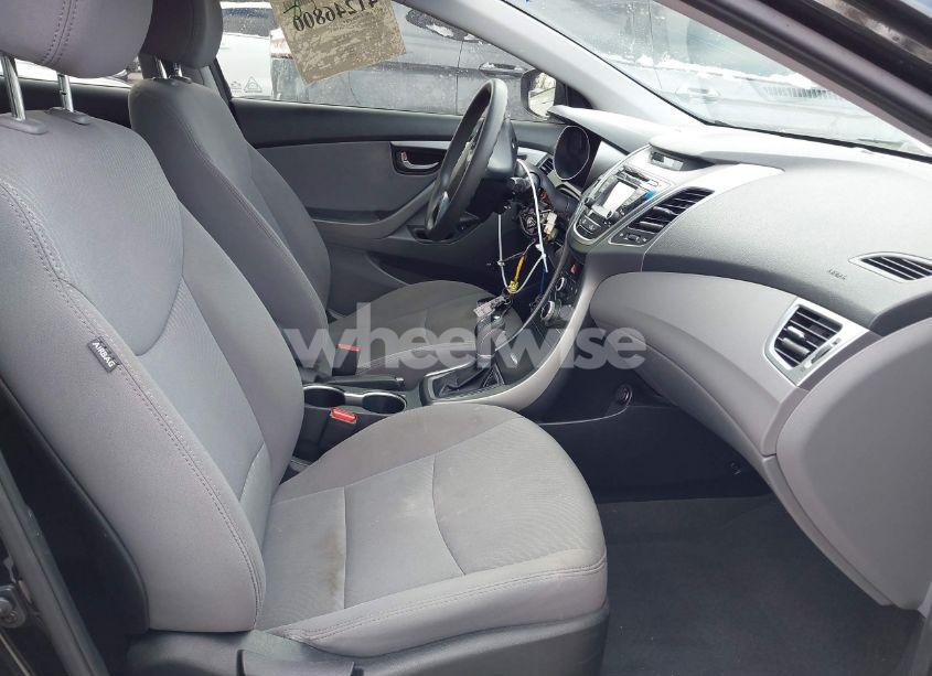 Photo 5 of 2015 Hyundai Elantra SE (VIN 5NPDH4AEXFH585466)