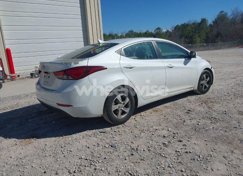 Photo 4 of 2015 Hyundai Elantra SE (VIN 5NPDH4AEXFH592711)