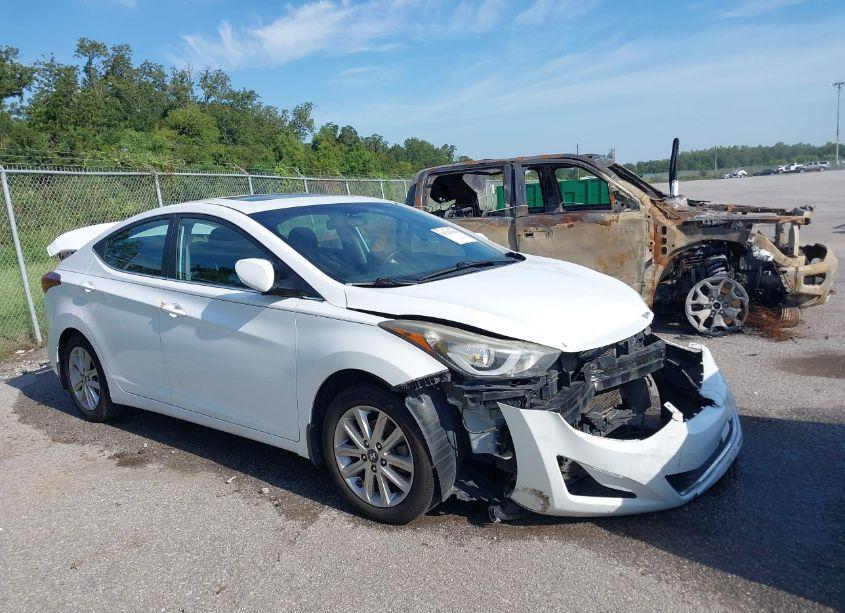 2015 Hyundai Elantra SE (VIN 5NPDH4AEXFH597472) main photo