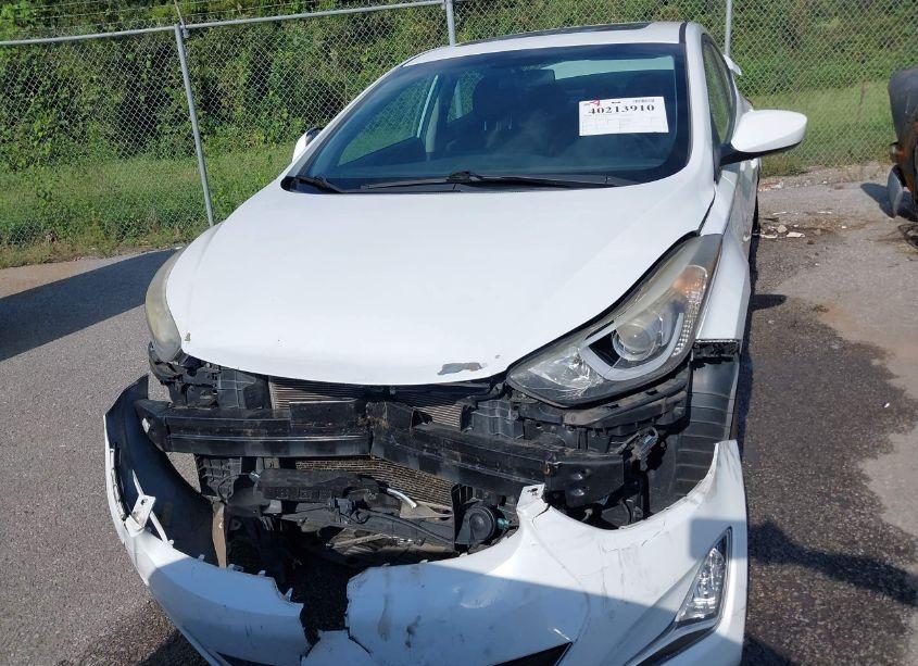 Photo 12 of 2015 Hyundai Elantra SE (VIN 5NPDH4AEXFH597472)