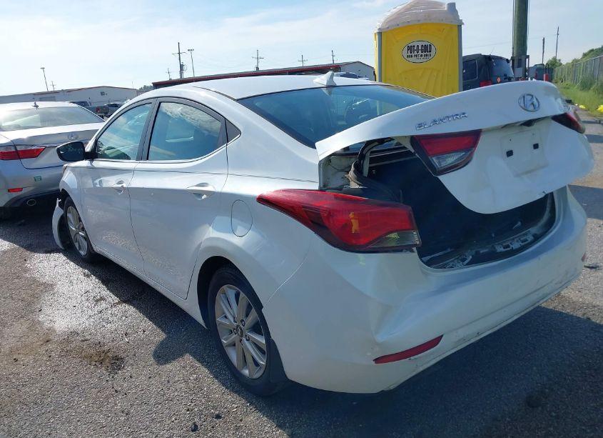 Photo 3 of 2015 Hyundai Elantra SE (VIN 5NPDH4AEXFH597472)