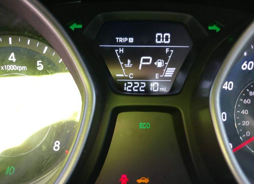 Photo 7 of 2015 Hyundai Elantra SE (VIN 5NPDH4AEXFH597472)