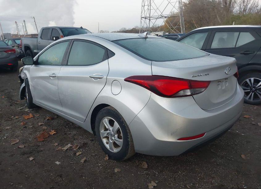 Photo 3 of 2015 Hyundai Elantra SE (VIN 5NPDH4AEXFH598265)