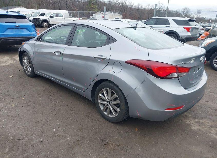Photo 3 of 2015 Hyundai Elantra SE (VIN 5NPDH4AEXFH610026)