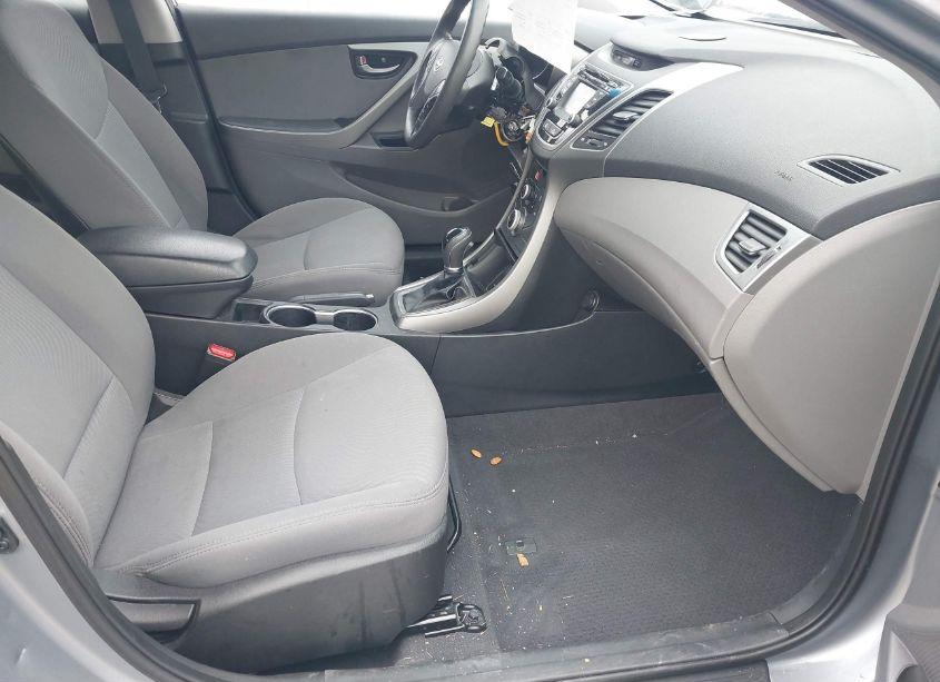 Photo 5 of 2015 Hyundai Elantra SE (VIN 5NPDH4AEXFH610026)