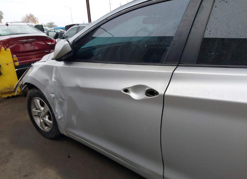 Photo 20 of 2015 Hyundai Elantra SE (VIN 5NPDH4AEXFH615811)