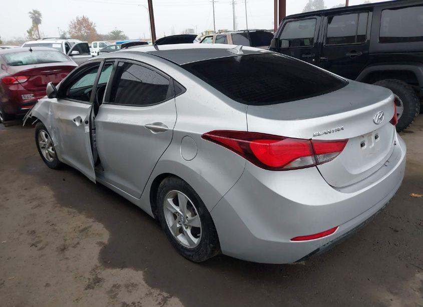 Photo 3 of 2015 Hyundai Elantra SE (VIN 5NPDH4AEXFH615811)