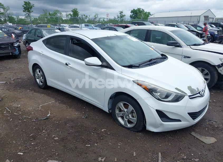 2015 Hyundai Elantra SE (VIN 5NPDH4AEXFH633127) main photo