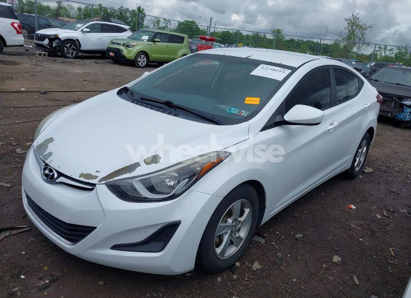 Photo 2 of 2015 Hyundai Elantra SE (VIN 5NPDH4AEXFH633127)