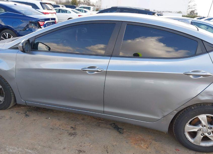Photo 14 of 2015 Hyundai Elantra SE (VIN 5NPDH4AEXFH643351)