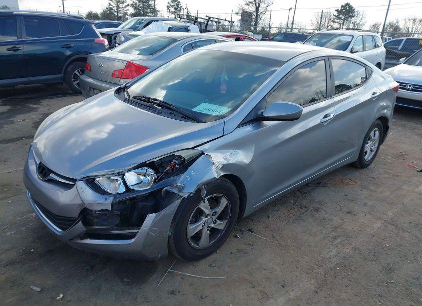Photo 2 of 2015 Hyundai Elantra SE (VIN 5NPDH4AEXFH643351)