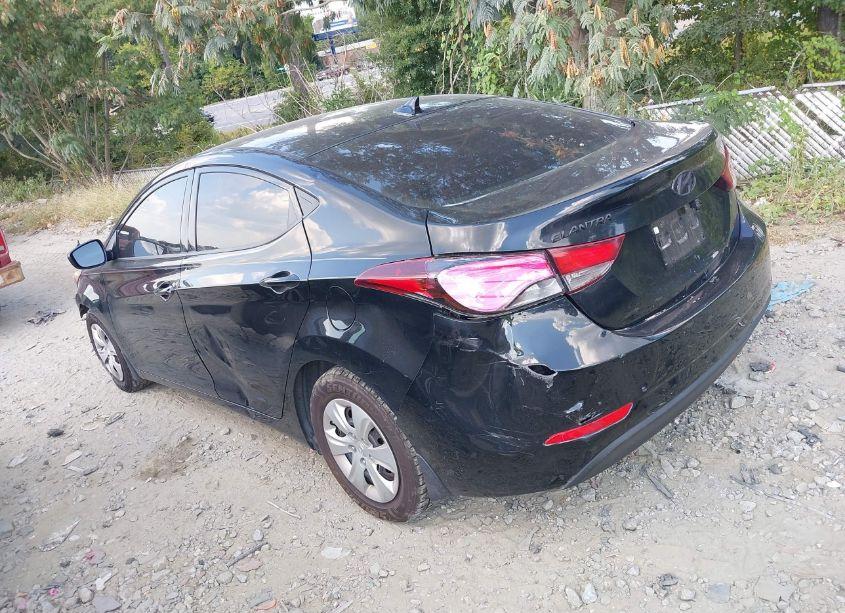 Photo 3 of 2016 Hyundai Elantra SE (VIN 5NPDH4AEXGH668512)