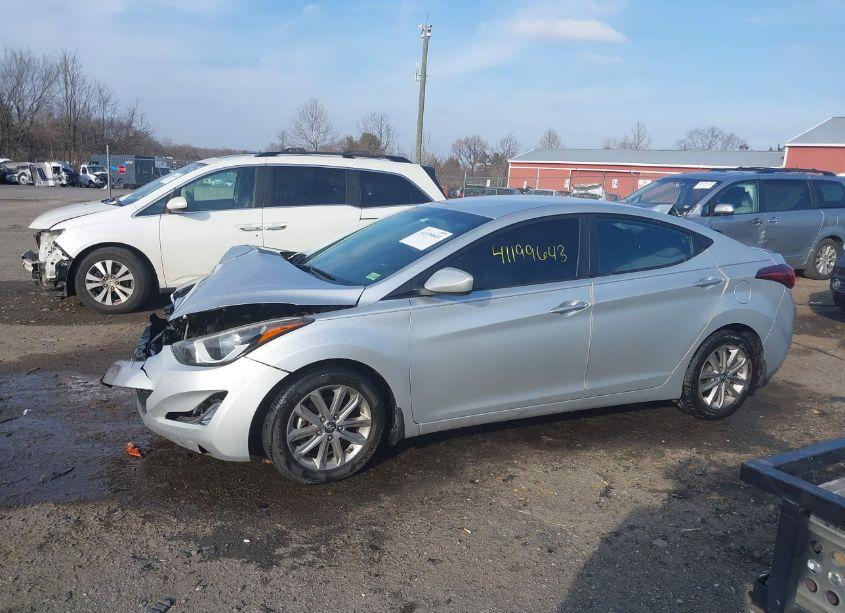 Photo 14 of 2016 Hyundai Elantra SE (VIN 5NPDH4AEXGH677792)