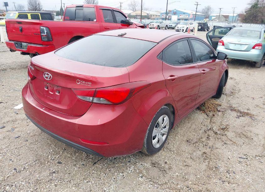 Photo 4 of 2016 Hyundai Elantra SE/SPORT/LIMITED (VIN 5NPDH4AEXGH692101)
