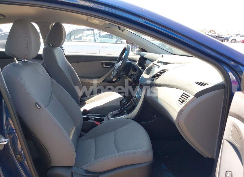 Photo 5 of 2016 Hyundai Elantra SE (VIN 5NPDH4AEXGH693278)