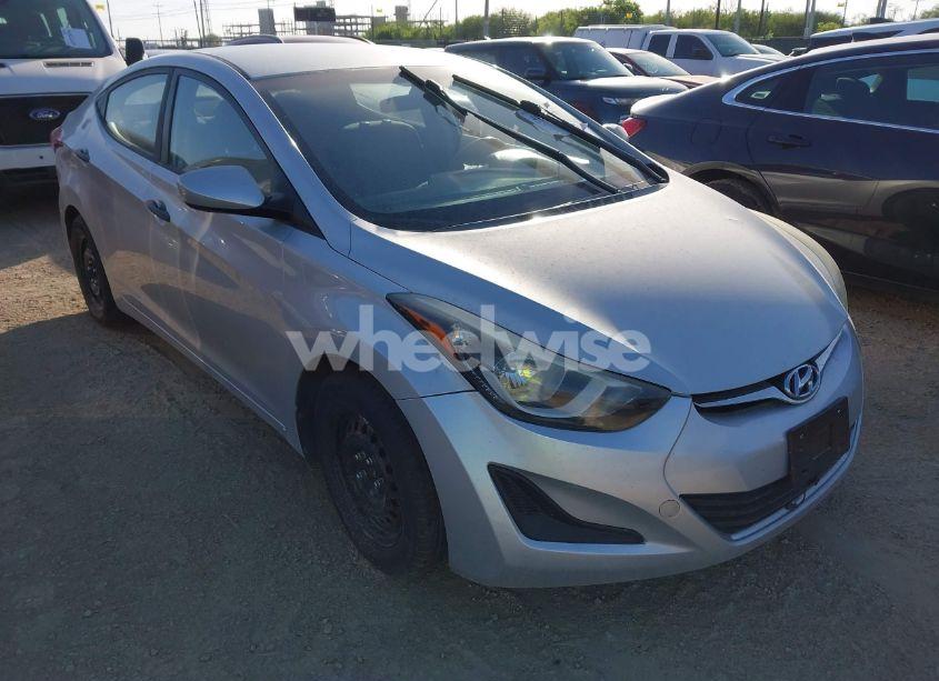 2016 Hyundai Elantra SE (VIN 5NPDH4AEXGH695869) main photo