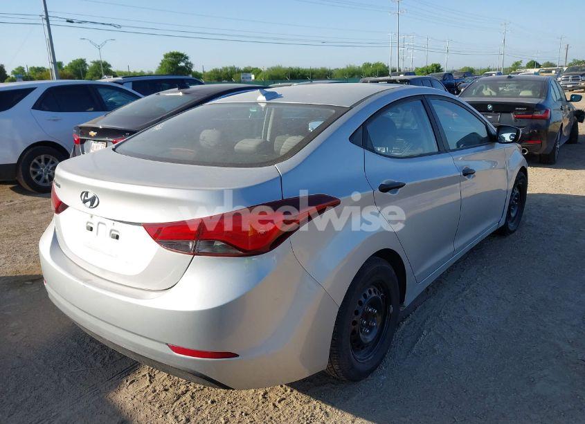 Photo 4 of 2016 Hyundai Elantra SE (VIN 5NPDH4AEXGH695869)